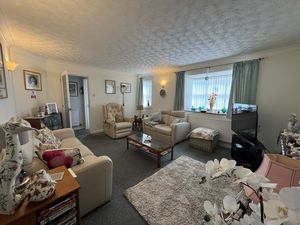 SITTING ROOM B- click for photo gallery